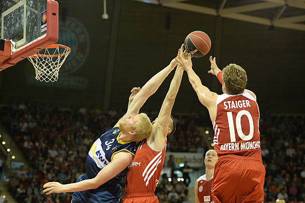 时刻的挺身 时刻的挺身