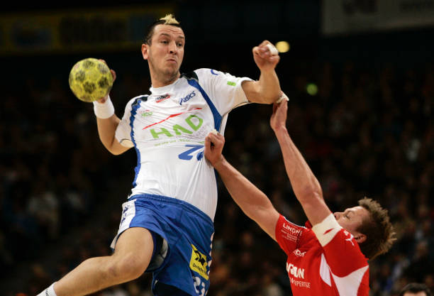 特站首轮比 特站首轮比