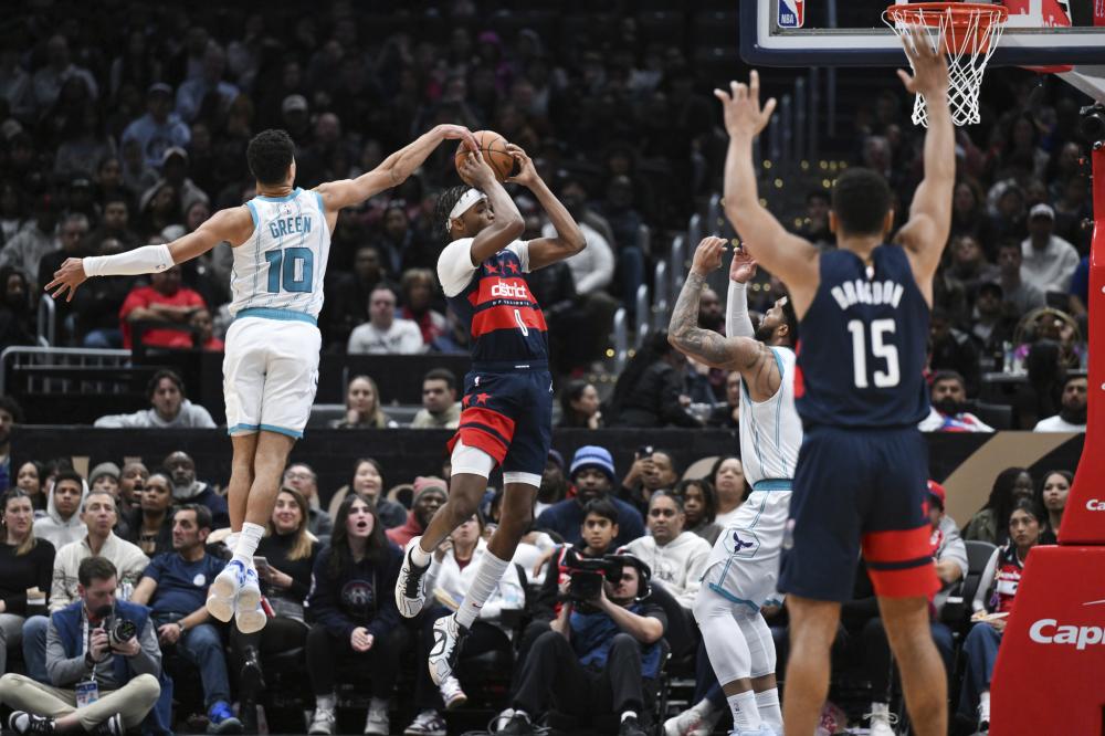 追平阿扎尔 追平阿扎尔